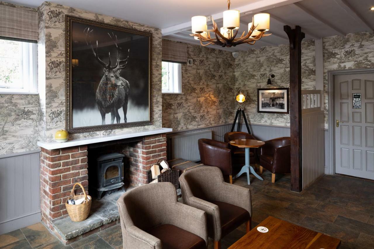 The Poacher Inn 훅 외부 사진